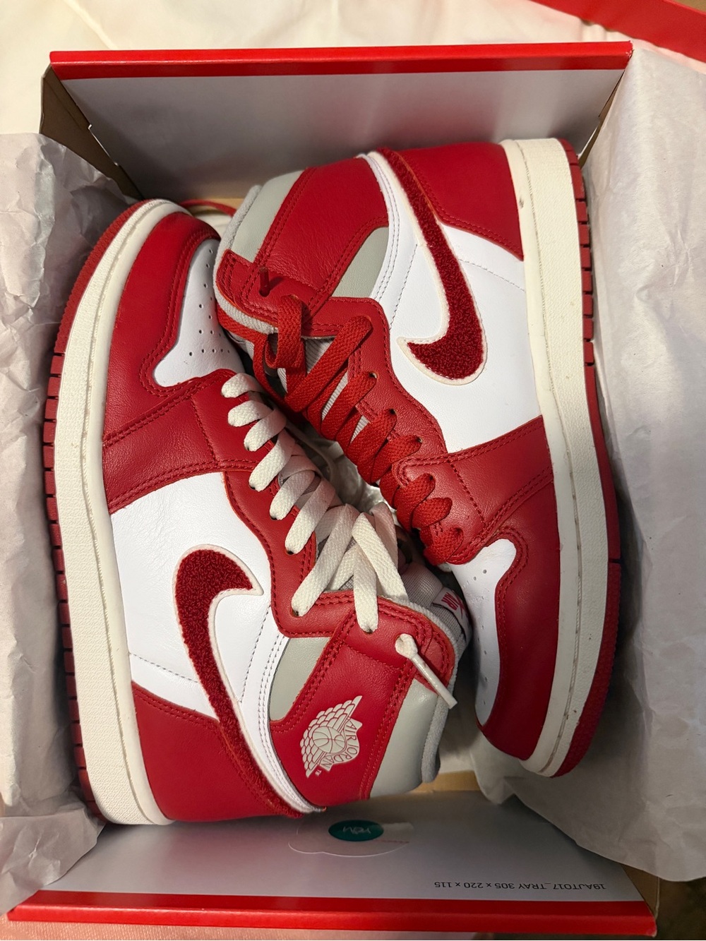 Nike Air Jordan 1 High - Red & White Sneakers